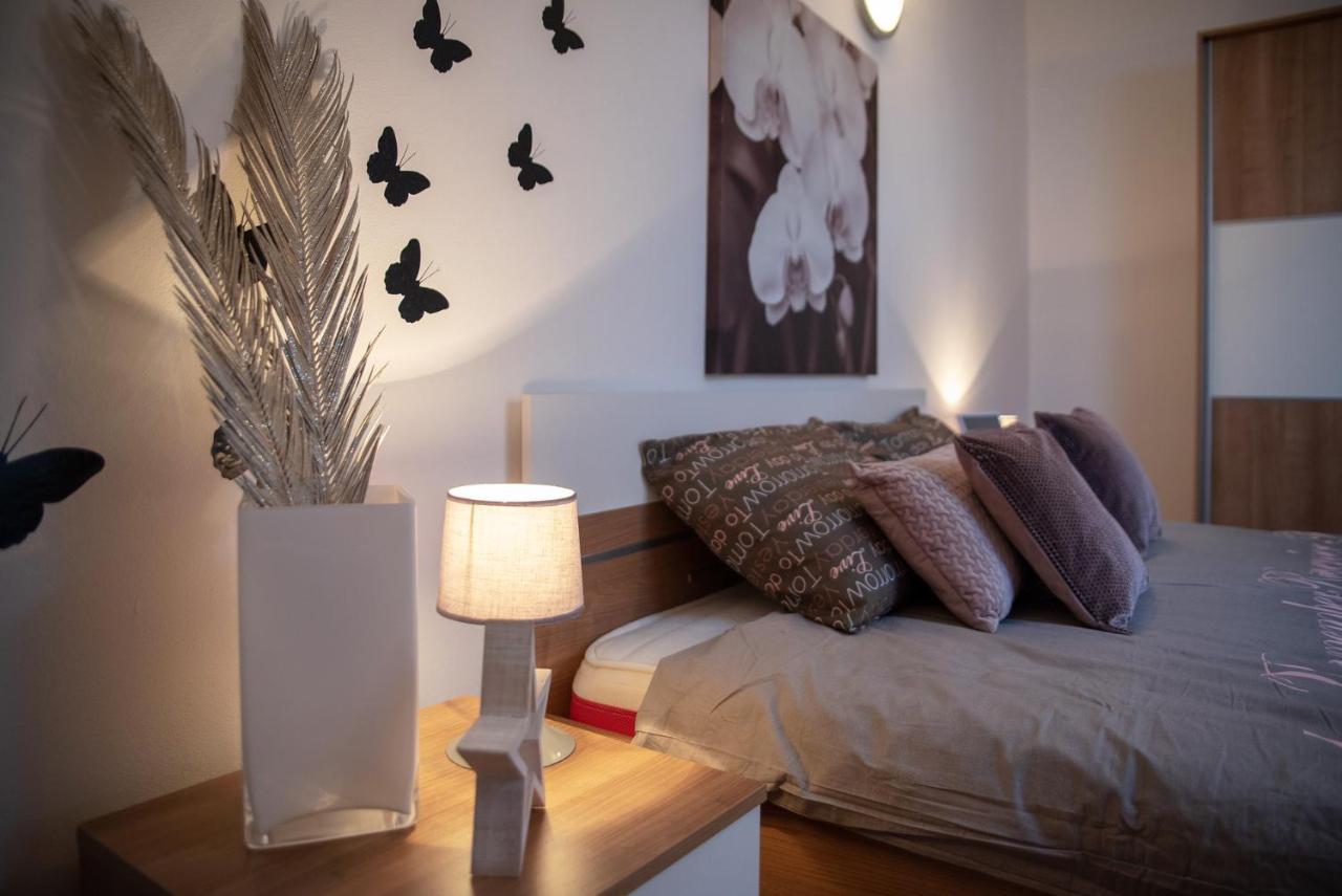 Appartement Large Specious