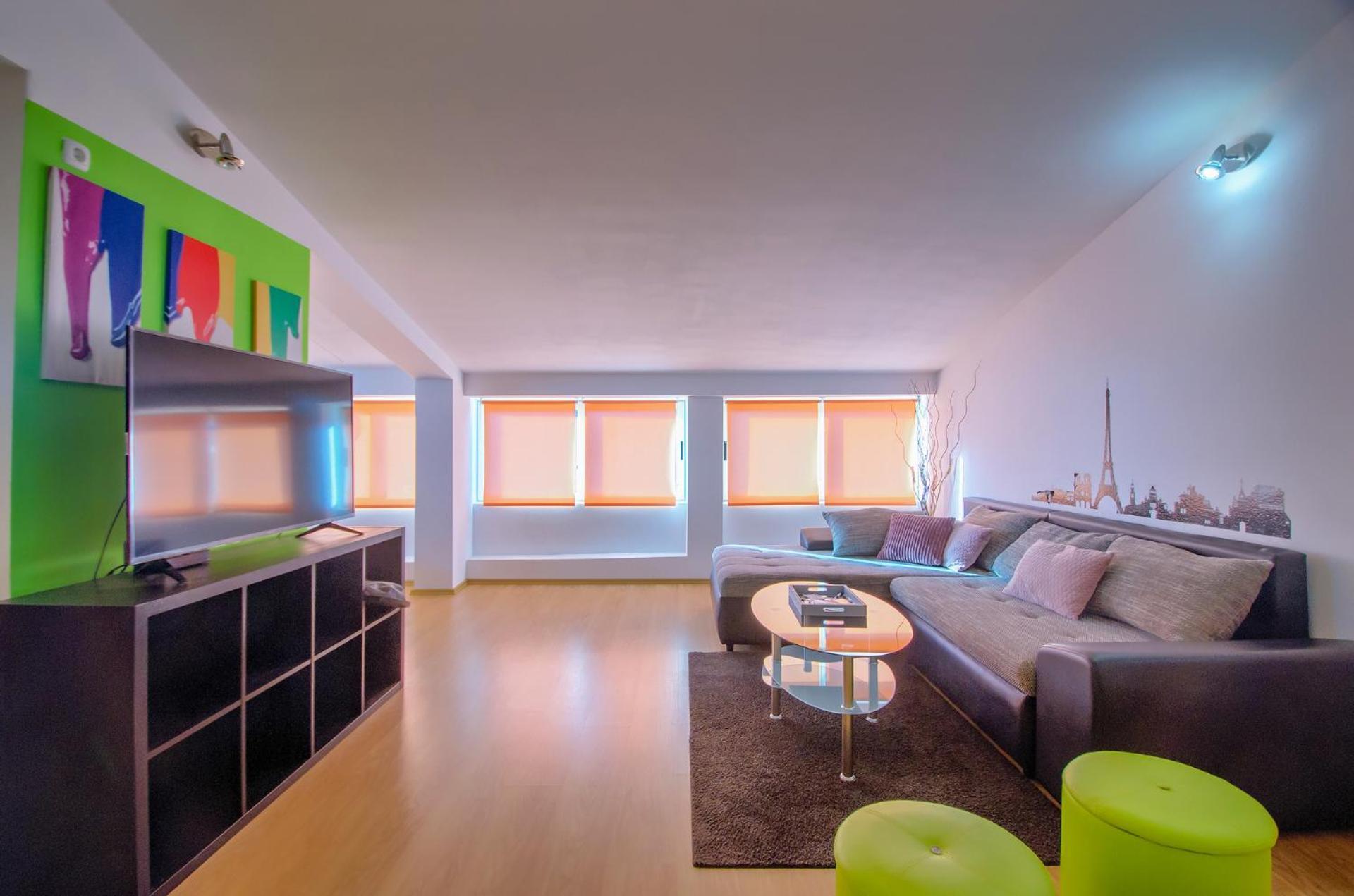 Appartement Large Specious