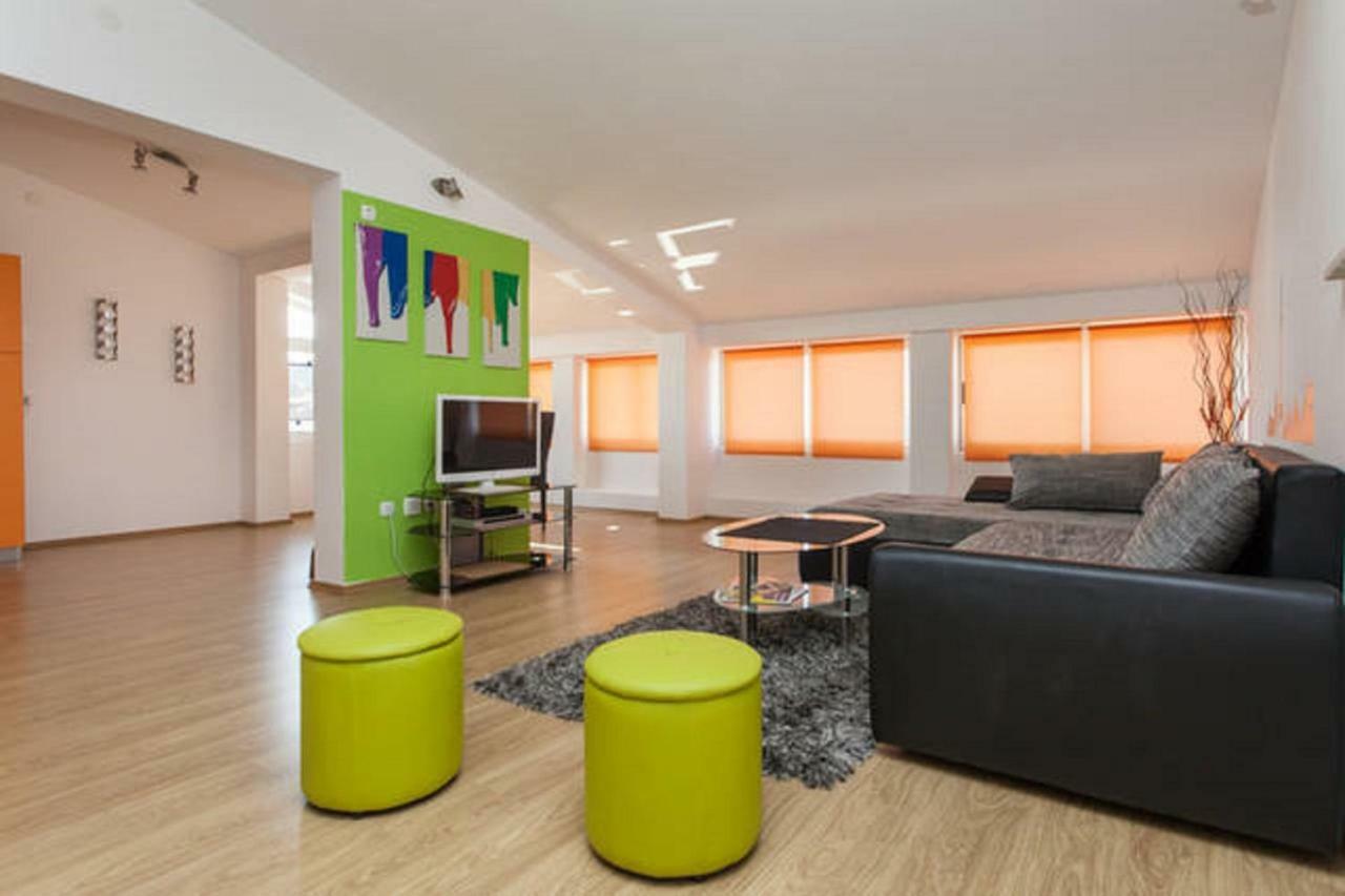 Large Specious Appartement Pula